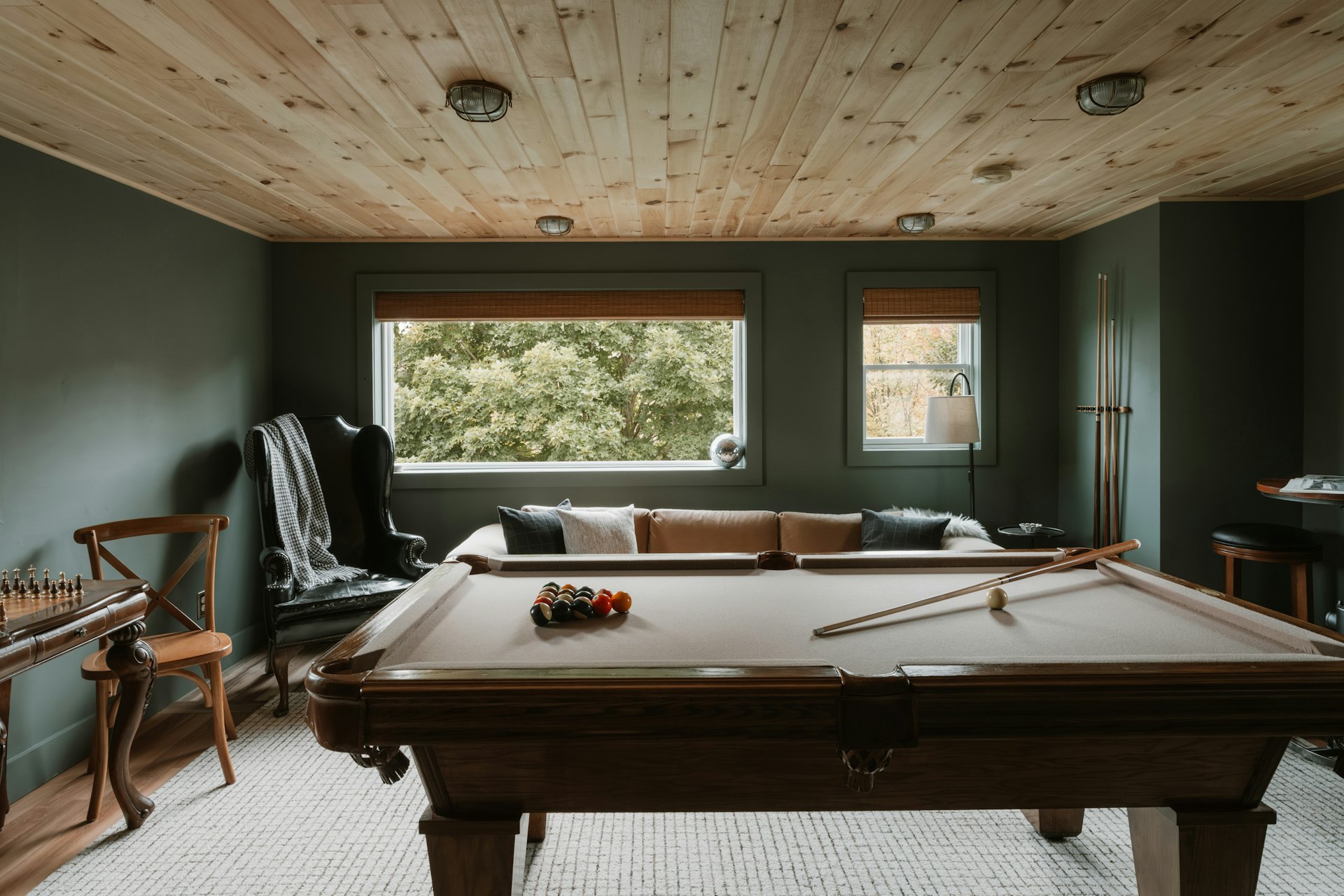 Finished basement lounge, bright and warm with full moisture control